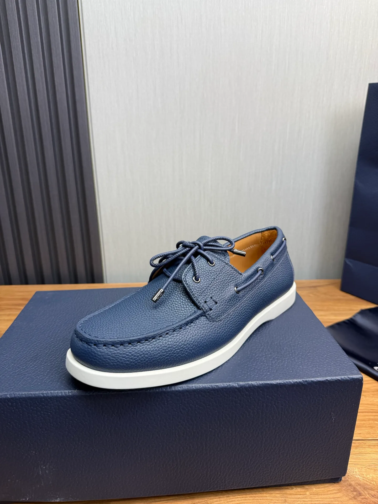 Men's shoes 💰560💰 [Dior] Men's official website na hot sale 🔥Imported cowhide + cowhide lining. Original rubber wear-resistant outsole. High quality shipment ⬆️Code number 38-44, (45 customized)